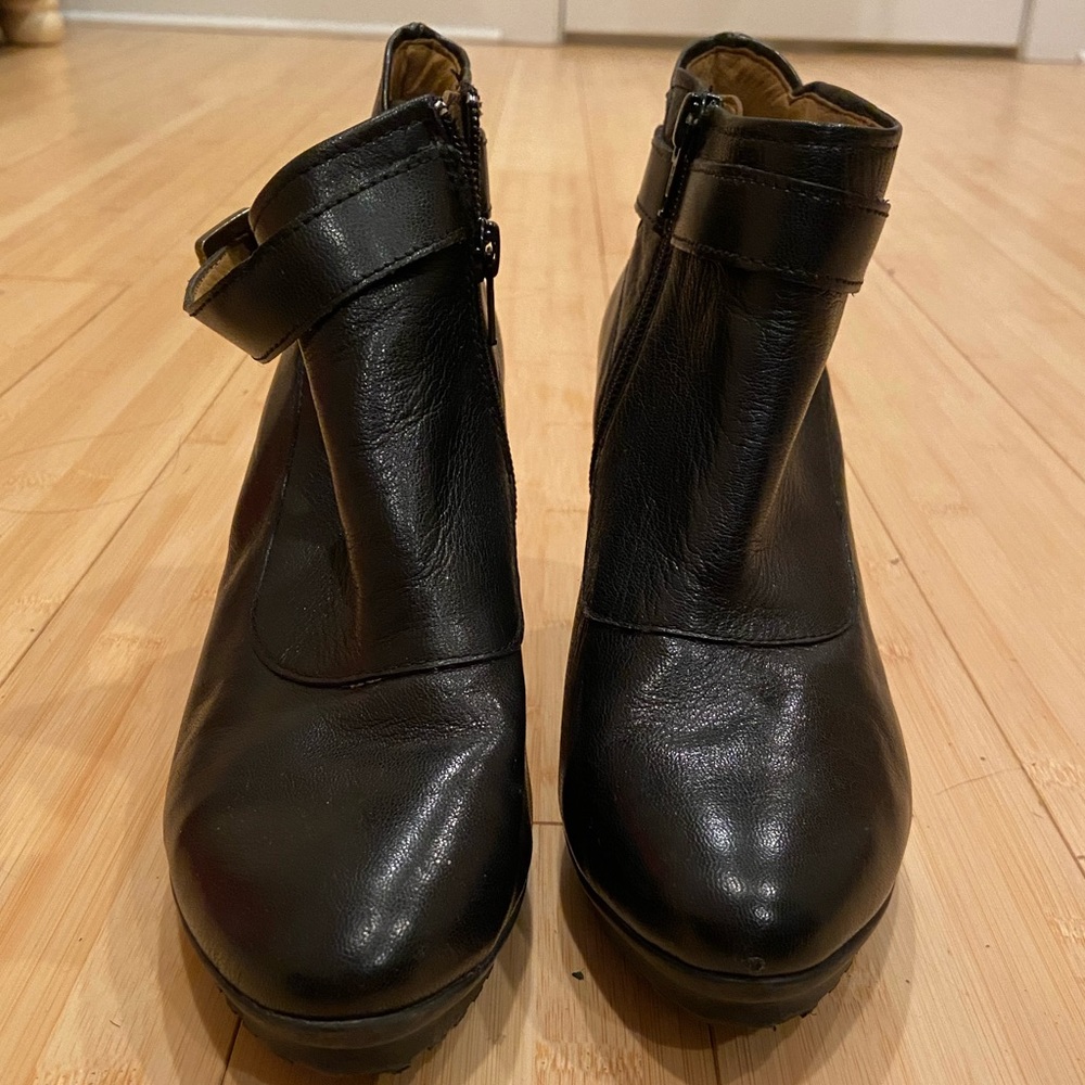 leather ankle boots - Picture 8 of 9